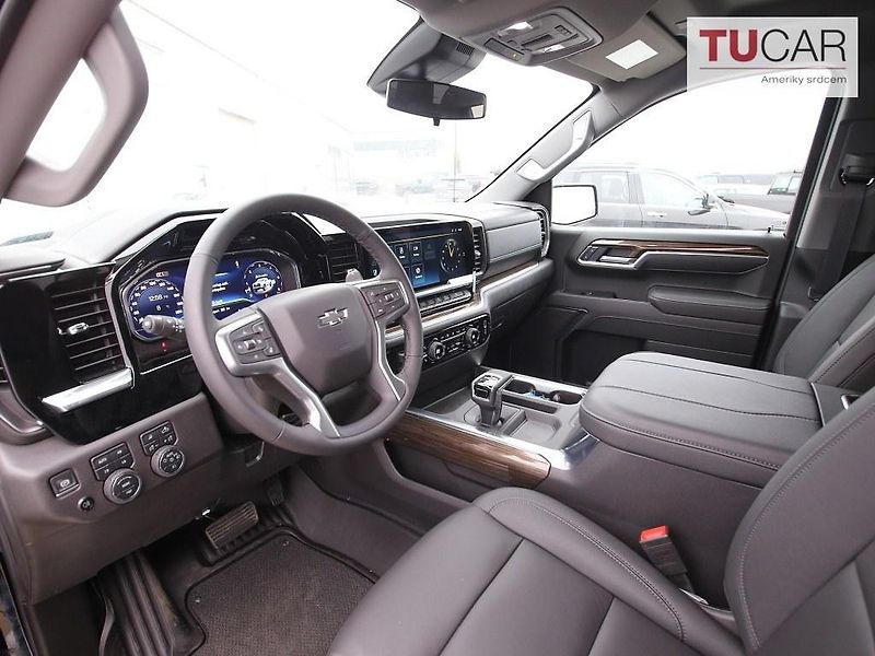 Chevrolet Silverado (2025) 6.2 V8 Trail Boss Z71 - fotka 17 z 47