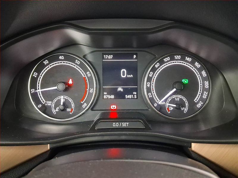 Škoda Scala (2021) 1.0 TSI, Automat, Tempomat - fotka 11 z 21