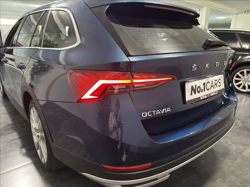 Škoda Octavia 2,0   TDI SCOUT 4X4 110KW HEAD - fotka 30 z 37