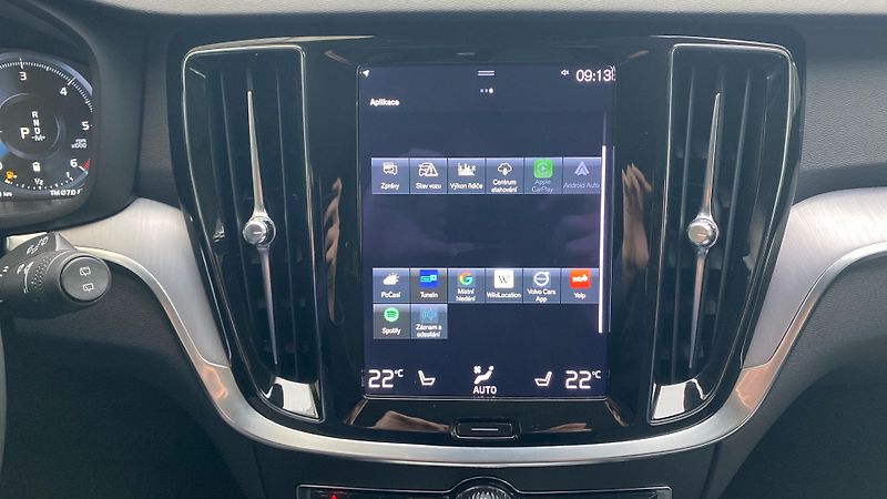 Volvo V60 Cross Country Pro, B4 AWD, 145 - fotka 21 z 28