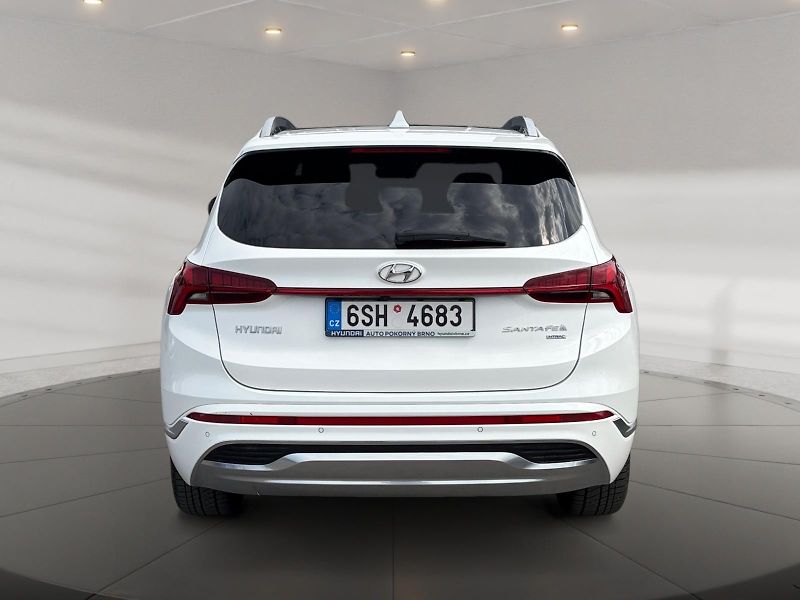 Hyundai Santa Fe (2023) LUXURY 2.2CRDi 132kW 4x4 CZ  - fotka 5 z 11