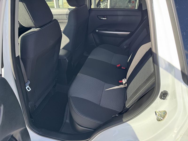 Suzuki Vitara (2026) 1,4 Premium Hybrid AllGrip - fotka 5 z 6
