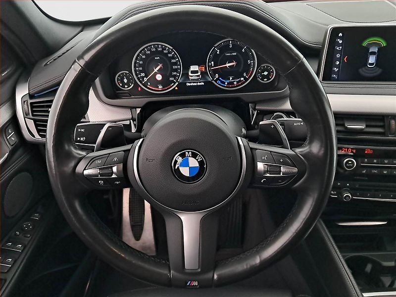 BMW X6 (2018) xDrive30d - fotka 24 z 24