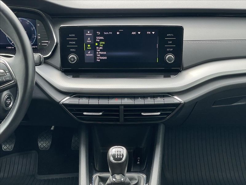 Škoda Octavia 2,0 TDI Combi Ambition Plus - fotka 11 z 21