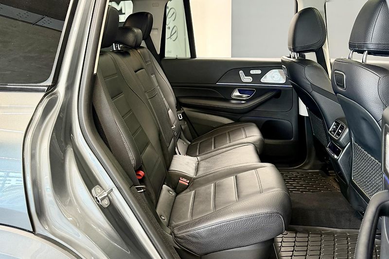 Mercedes-Benz GLS (2019) GLS 400d 4Matic AMG Line - fotka 33 z 111