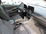 Hyundai i30 1,5 T-GDI mHEV Family Smart - náhled 11
