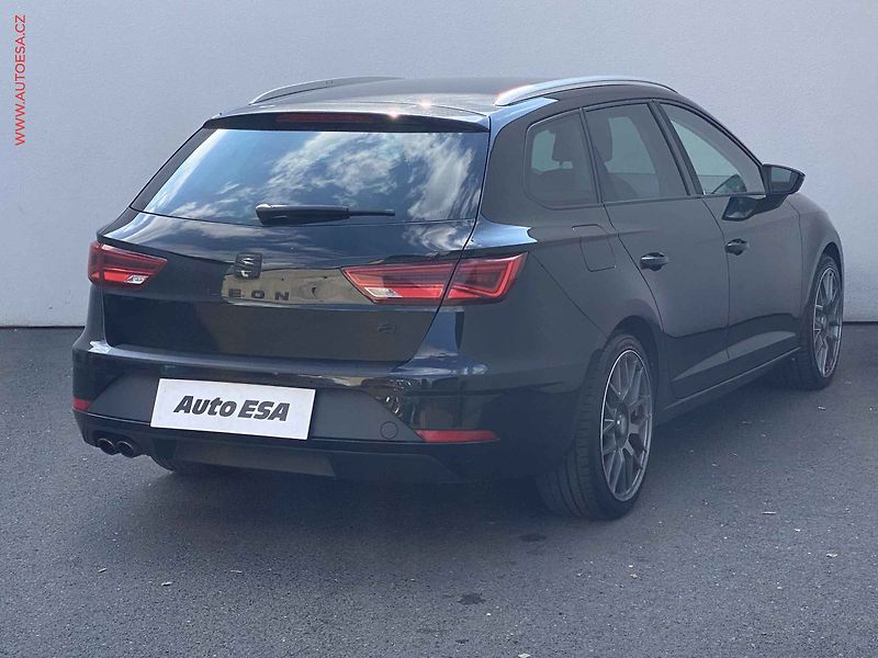 Seat Leon (2017) 1.8 TSi, FR, LED, navi, +kola - fotka 4 z 19