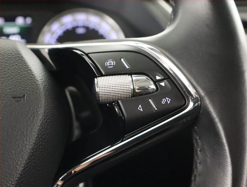 Škoda Superb (2020) Laurin&Klement 2.0 TDI - fotka 19 z 26