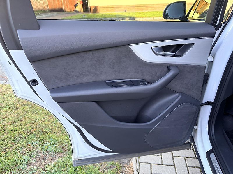 Audi Q7 QUATTRO S-LINE MATRIX NEZ. TOP - fotka 53 z 64