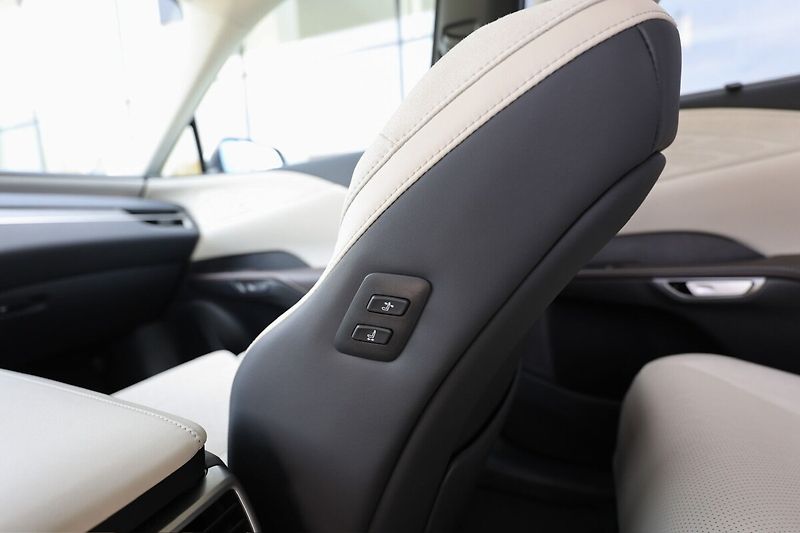 Lexus RX 350h 350H 2,5 HEV LUXURY, TAŽNÉ ZAŘ - fotka 9 z 29