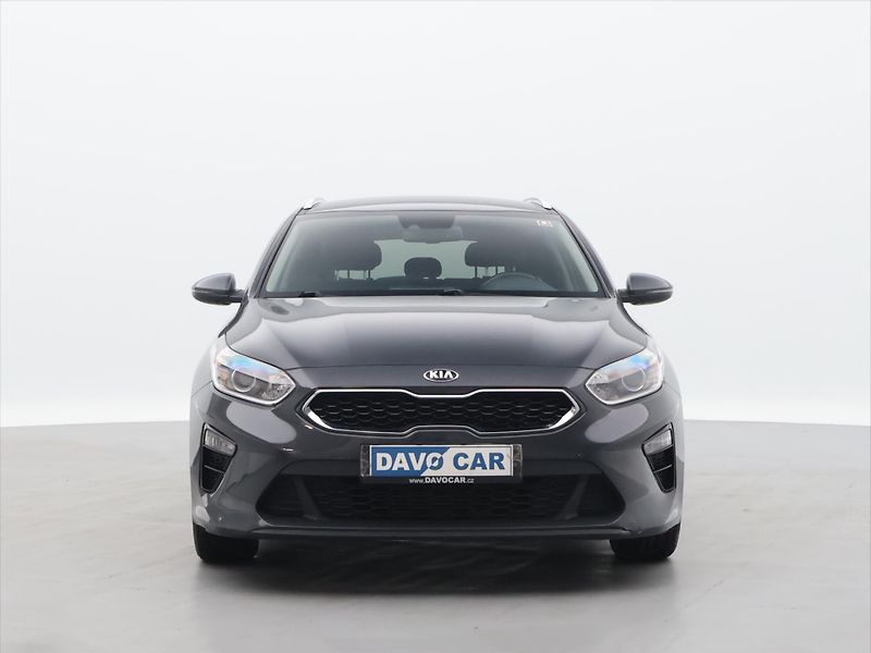 Kia Ceed 1,4 T-GDI Fresh CZ - fotka 2 z 28