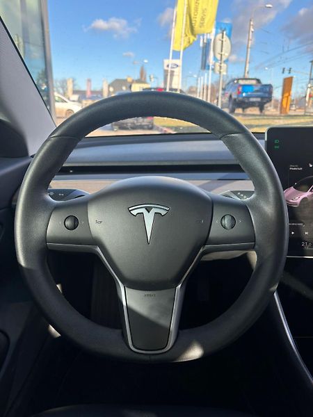 Tesla Model 3 SR Plus 60kWh 1.Maj TZ - fotka 7 z 23