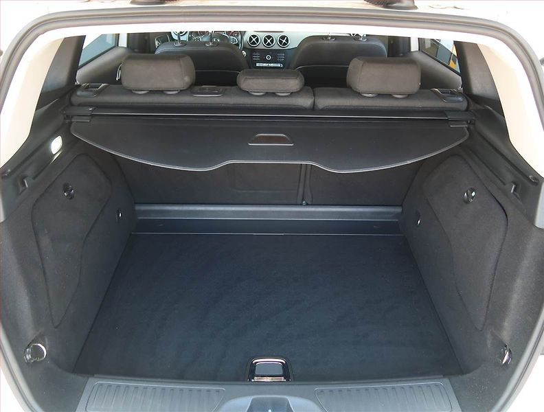 Mercedes-Benz Třídy B (2017) B 180 CDI, Automat, Tempomat - fotka 14 z 20