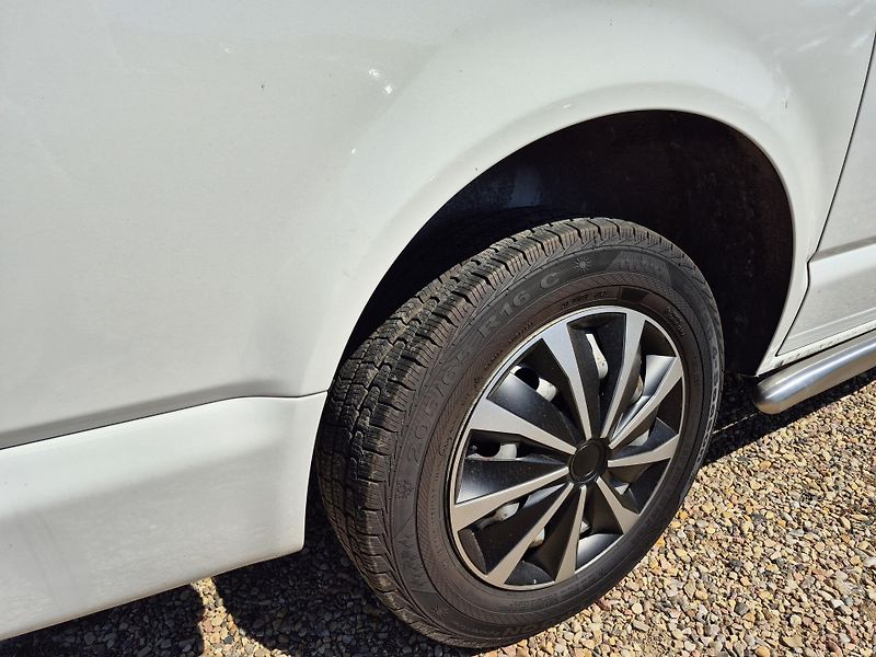 Volkswagen Transporter (2011) 2.0Tdi 9Míst Klima  - fotka 23 z 25