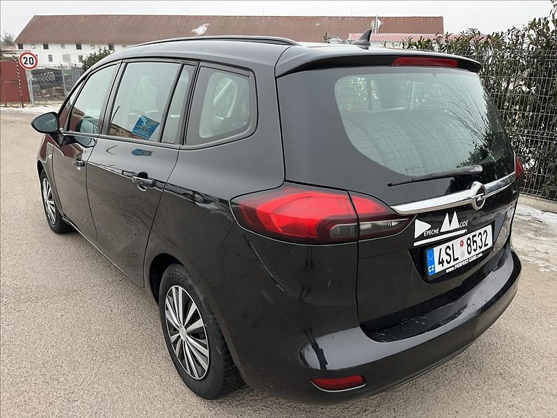 Opel Zafira 1,6 CDTi 100KW TOURER 2xKOLA - fotka 8 z 39