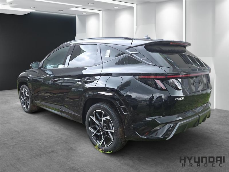 Hyundai Tucson 1,6  černá Nline PWR - fotka 4 z 12