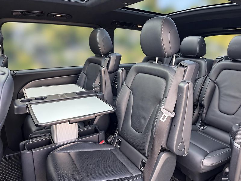 Mercedes-Benz Třídy V (2021) Mercedes-Benz V 300 d 4MATIC  - fotka 9 z 30