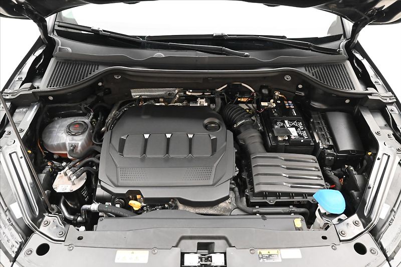 Škoda Karoq 2,0 TDI 85kW DSG Business Záru - fotka 9 z 31