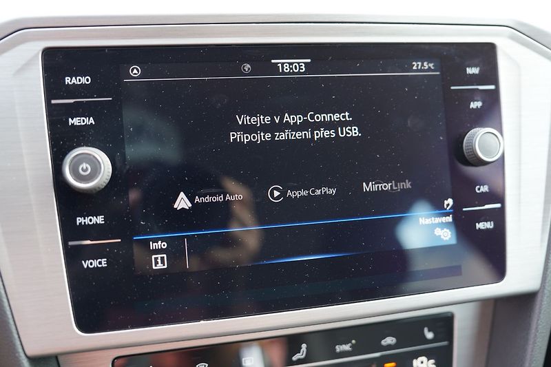 Volkswagen Passat (2020) B8 2.0TDi 90kW DSG - fotka 43 z 45