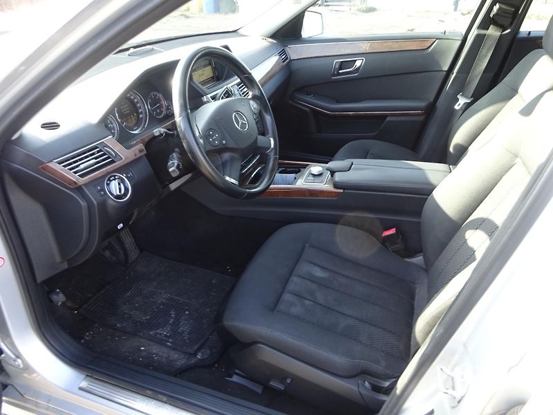 Mercedes-Benz Třídy E 220 CDI 125kW ELEGANCE - fotka 4 z 25