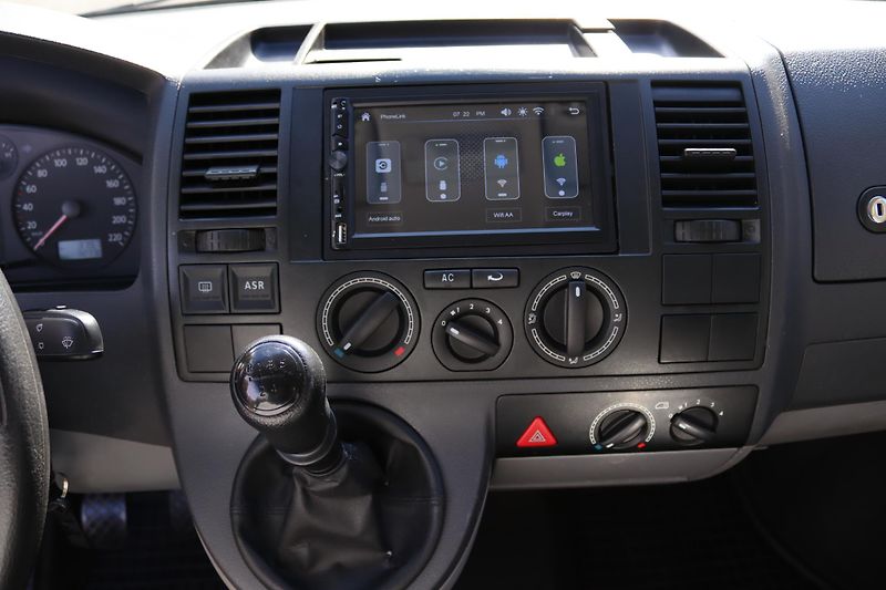 Volkswagen Transporter T5 1.9 TDI 77 kW | 9 MÍST - fotka 20 z 27