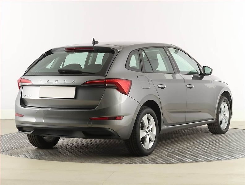 Škoda Scala (2024) Ambition 1.0 TSI, Serv.kniha - fotka 5 z 24