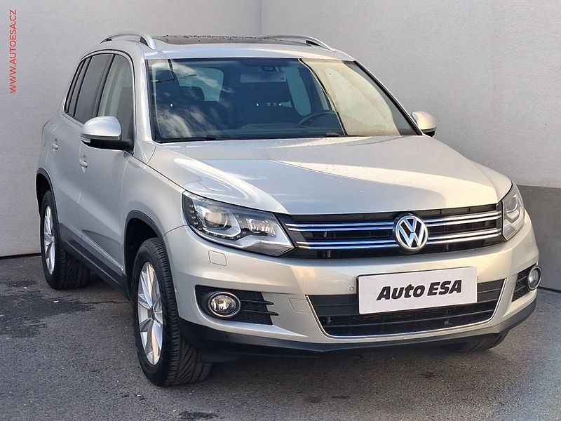 Volkswagen Tiguan (2012) 1.4 TSi, Sport, bixen, TZ - fotografie inzerátu