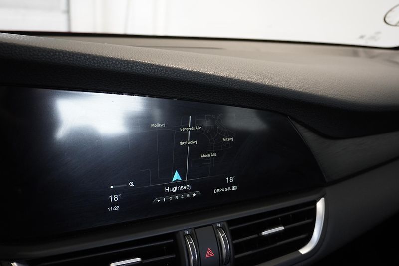 Alfa Romeo Giulia 2.0 TURBO 147kW, 66 000KM !!! - fotka 15 z 26