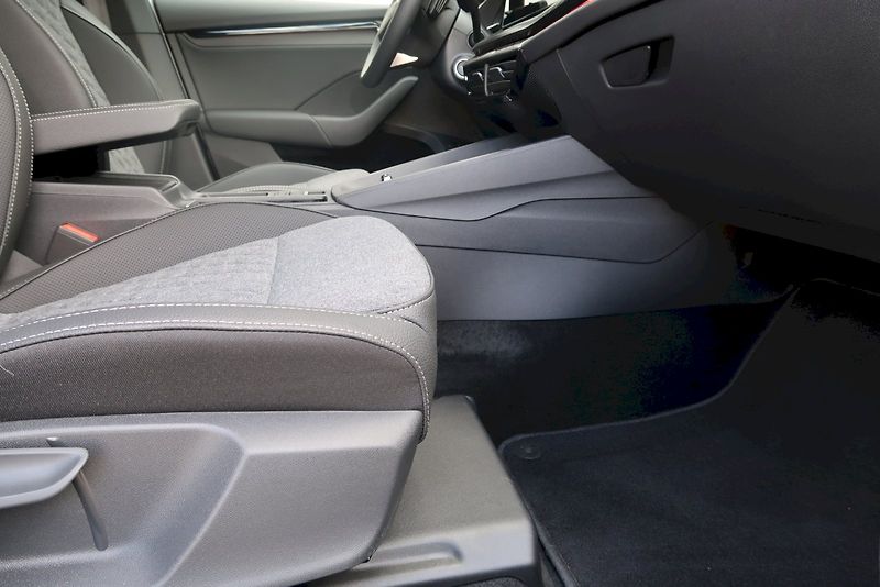 Škoda Octavia (2025) Combi SportLine 1,5 TSi m-HEV - fotka 14 z 32