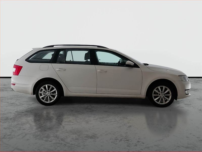 Škoda Octavia (2013) Ambition 2.0 TDI, Serv.kniha - fotka 6 z 16