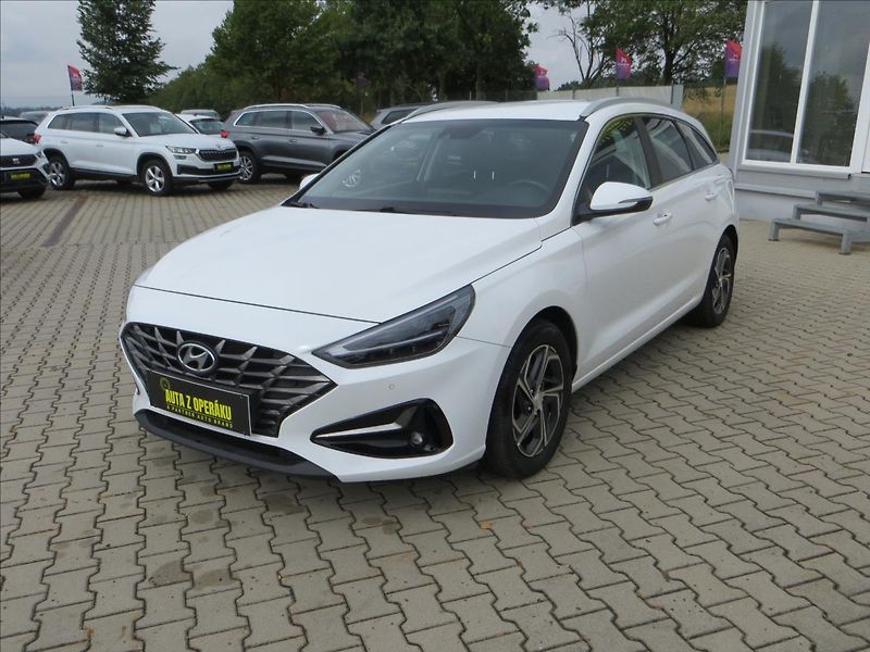 Hyundai i30 1,0 T-GDI DCT Comfort ČR - fotka 3 z 23