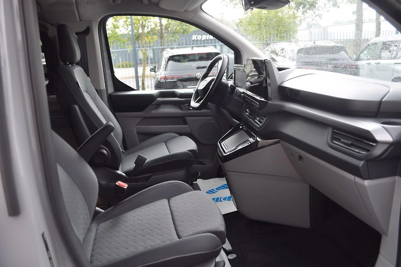 Ford Transit Custom Nugget Titanium 125kW Automat - fotka 9 z 25