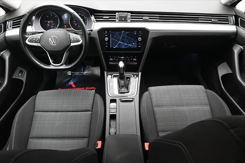 Volkswagen Passat 2,0 TDI 110 KW DSG BUSINESS Zá - fotka 15 z 31