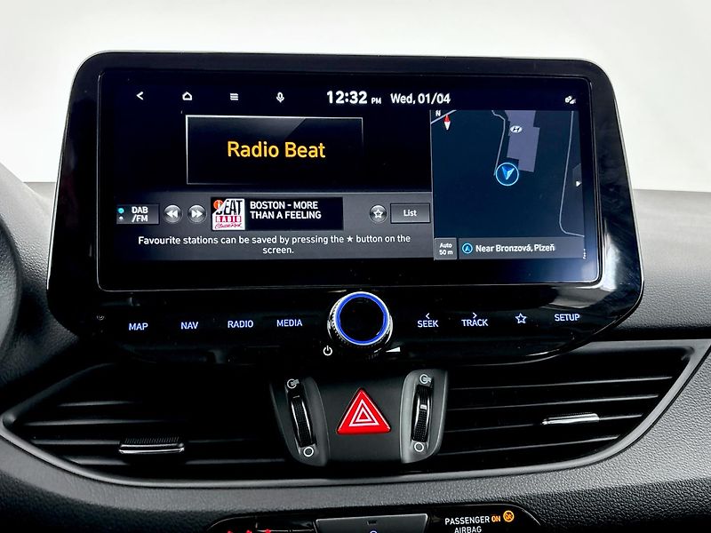 Hyundai i30 Kombi 1,5 T-GDI MHEV - fotka 12 z 26