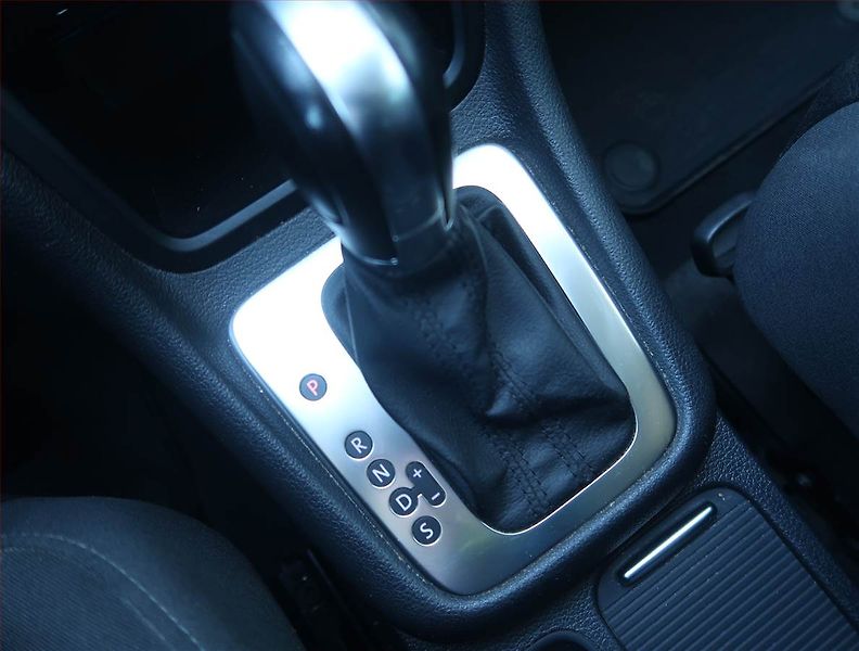 Volkswagen Sharan (2014) 2.0 TDI, Automat, Serv.kniha - fotka 12 z 15