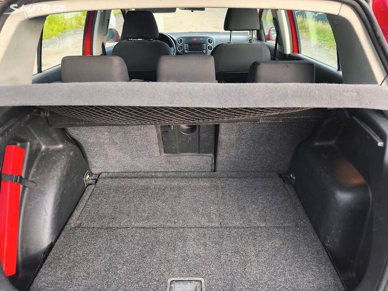 Volkswagen Golf Plus 2.0TDI,KRÁSNÝ,VÝBAVA,135KM - fotka 8 z 25