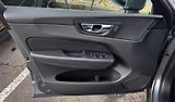 Volvo XC60 B5 AWD / ČR / 1. maj // výhřev - náhled 11