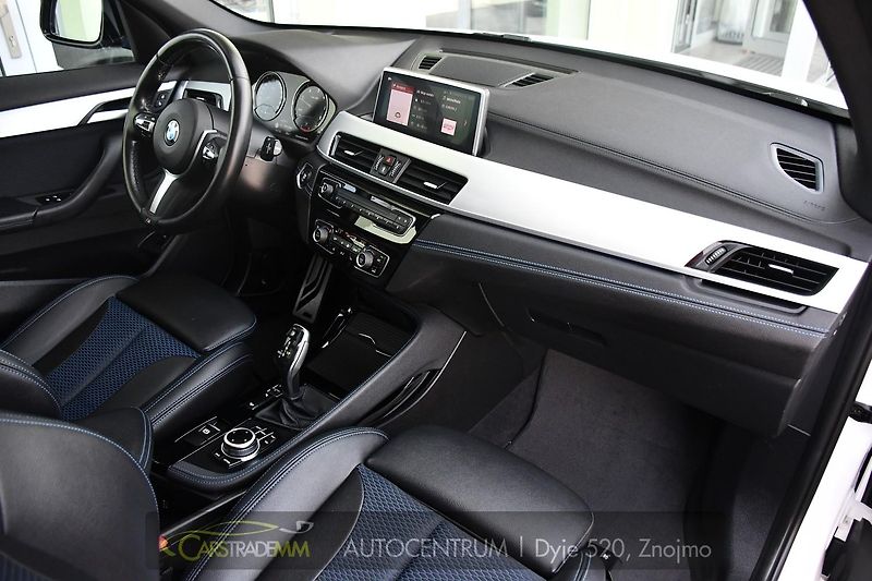 BMW X1 xDrive20d M-SPORT ČR - fotka 15 z 52