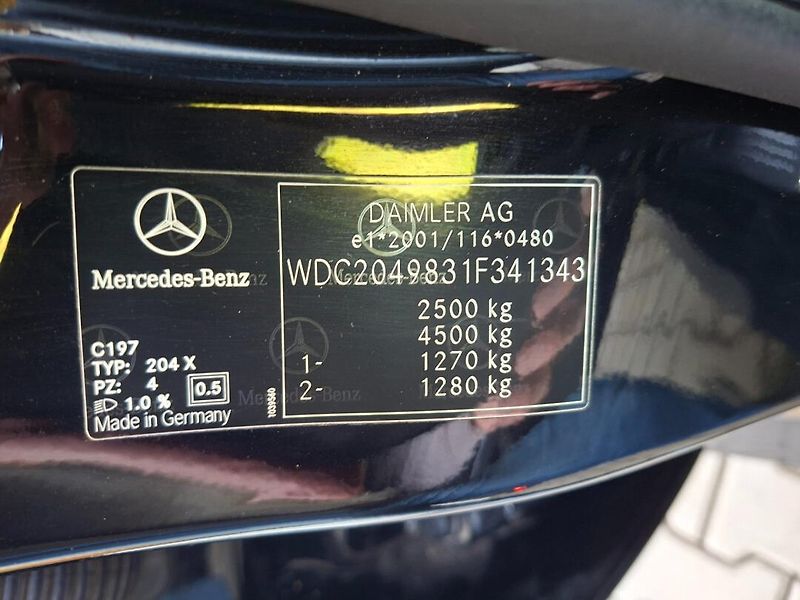 Mercedes-Benz GLK (2009) 320CDI 165kW 4MATIC -NOVÉ V ČR - fotka 28 z 33