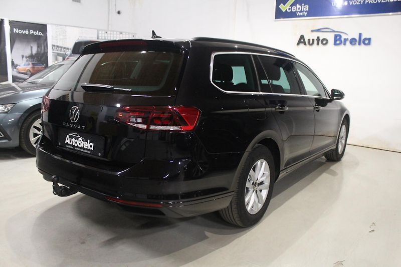 Volkswagen Passat (2023) 110kW, Tažné, Nezávislé topení - fotka 5 z 34