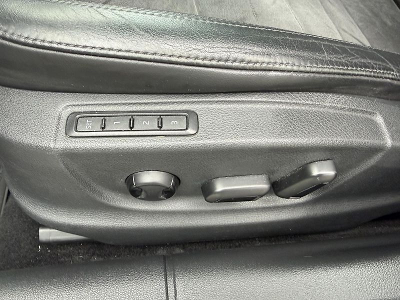 Škoda Octavia (2014) 2.0 TDI 110kW DSG ELEGANCE!!! - fotka 19 z 27