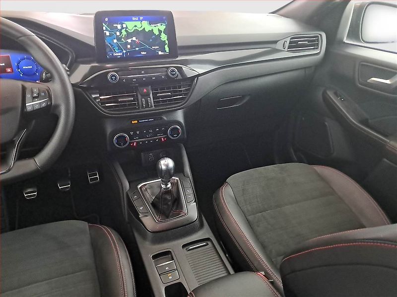 Ford Kuga (2023) ST-Line X 1.5 EcoBoost - fotka 8 z 23