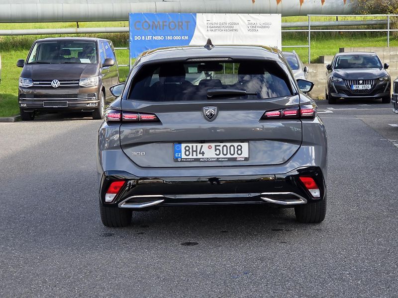 Peugeot 308 (2024) SW 1.2PT 130 ALLURE EAT8 - fotka 4 z 29