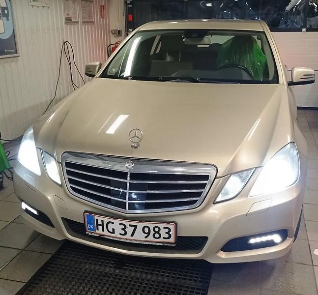 Mercedes-Benz Třídy E E350 3,0 CDI BE AUTOMAT - fotka 2 z 3