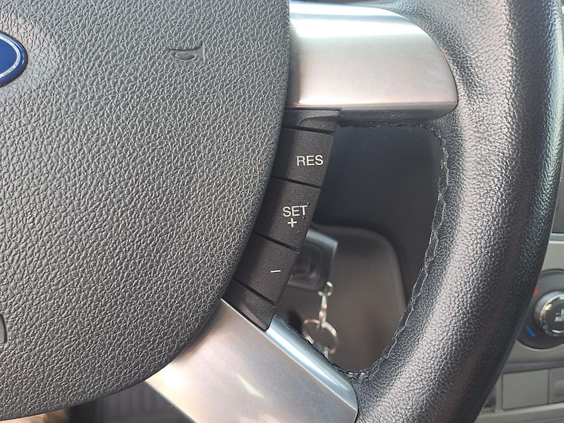 Ford Focus (2011) 1.6 TDCi, DOLOŽENÉ KM, PĚKNÝ  - fotka 21 z 30