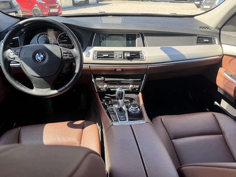 BMW Řada 5 (2010) 530D,GT,X-DRIVE,rezervace - fotka 23 z 44