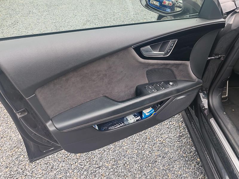 Audi A7 3.0 BiTDI V6 DSG S-Line Tz - fotka 8 z 24