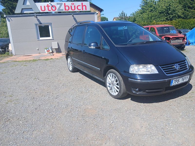 Volkswagen Sharan 2.0 TDI, 7 míst, tažné - fotka 5 z 35