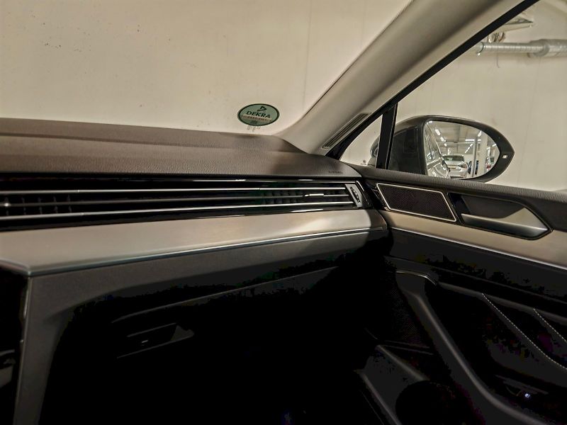 Volkswagen Passat (2021) Variant 2.0 TDI 147 kW DSG Ele - fotka 6 z 29