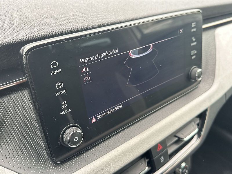Škoda Kamiq (2024) 1.0 TSI Top Selection - fotka 13 z 31